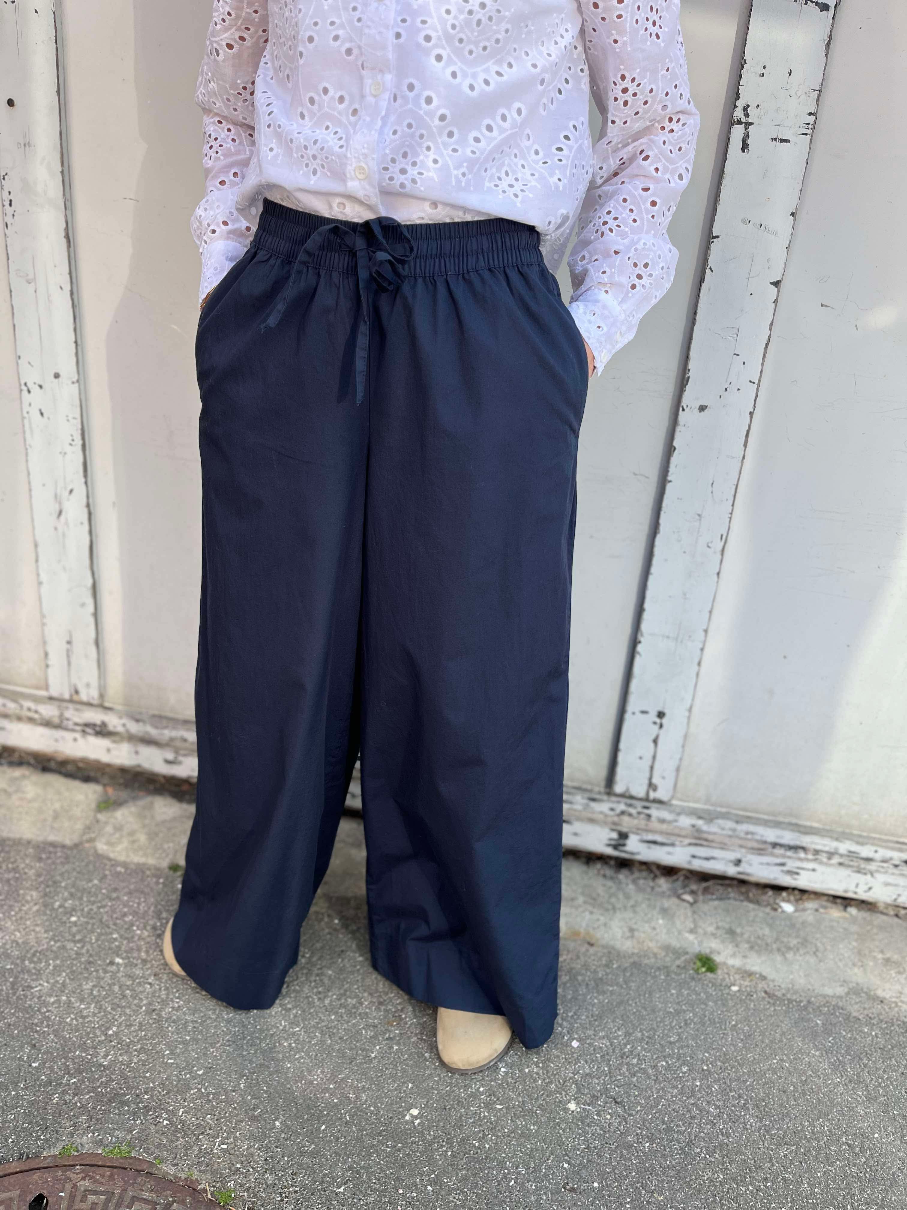 VMROBETTE Trousers - Dark Sapphire